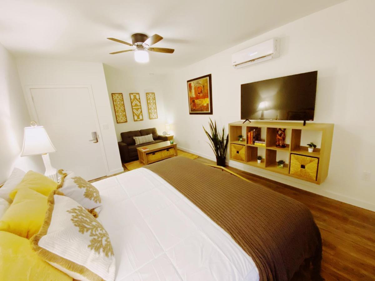 The West Gem Apartment Miami Beach Exterior photo