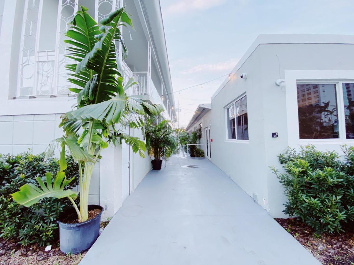 The West Gem Apartment Miami Beach Exterior photo