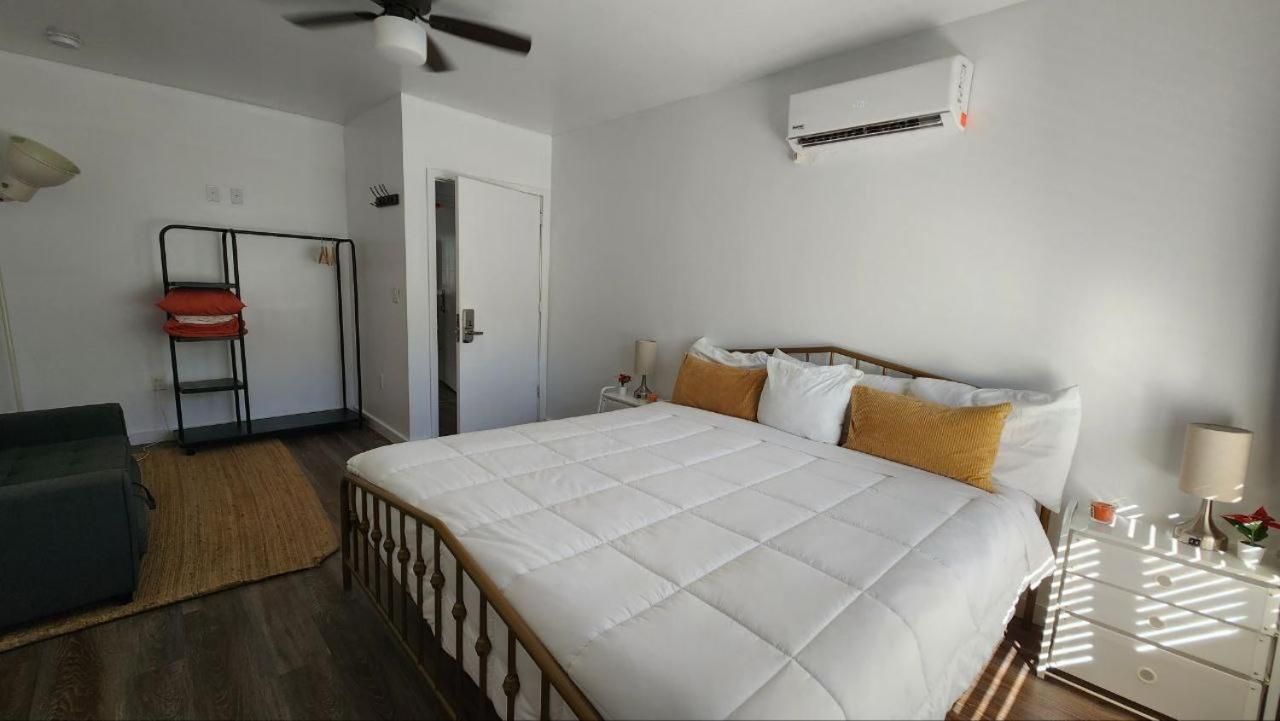 The West Gem Apartment Miami Beach Exterior photo